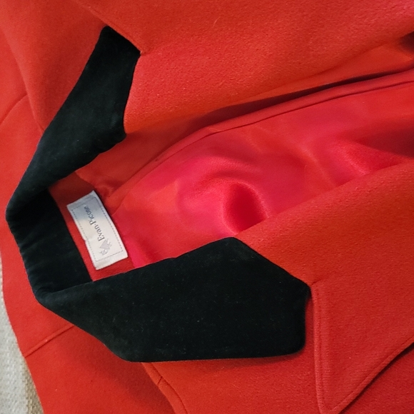 Vintage Evan Picone Red Wool Blazer with Velvet Collar size 8 - Picture 9 of 14